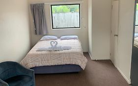 Beachcomber Lodge&Backpacker