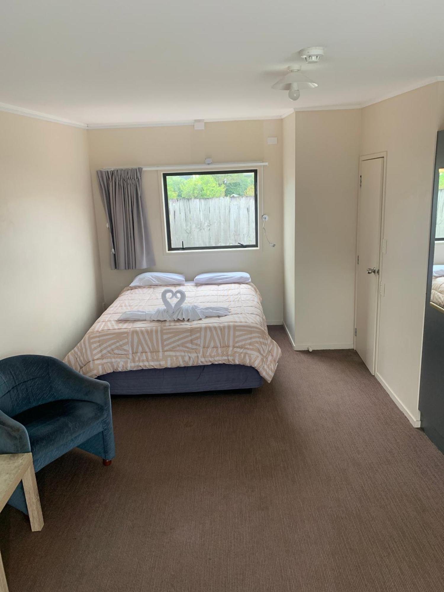 Beachcomber Lodge&Backpacker Kaitaia Exterior foto